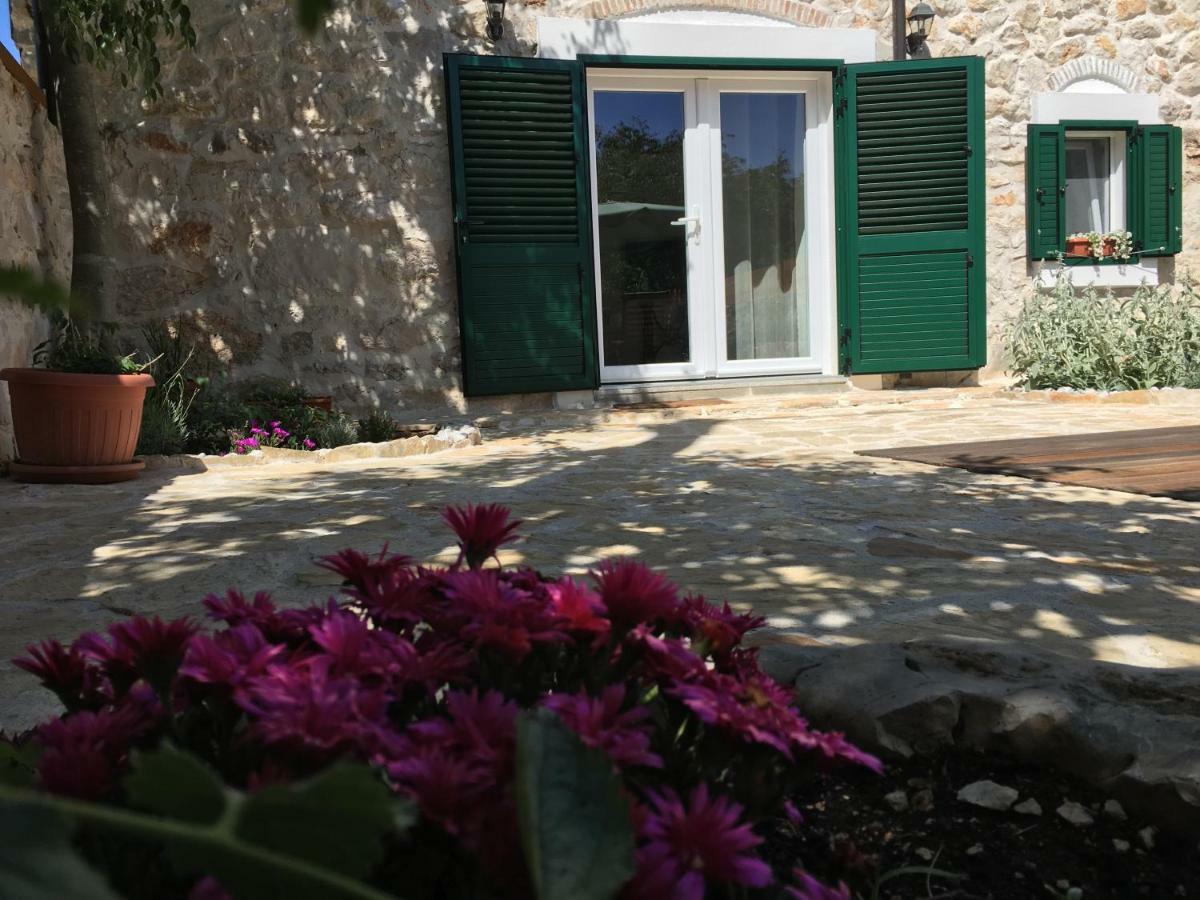 Holiday Home Cvita Lozovac Exterior foto